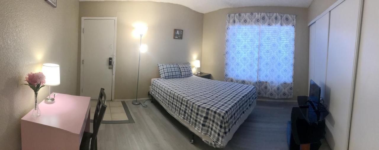 Independent Bedroom With Private Bathroom#2 Pensión Las Vegas