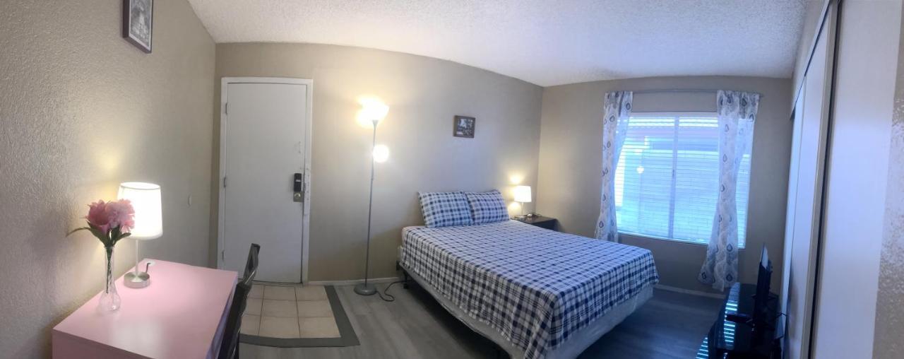 Pensión Independent Bedroom With Private Bathroom#2